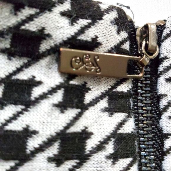 Sleeveless Houndstooth Bodycon Dress with by Jessica Simpson Size 10 #113 - Picture 9 of 10